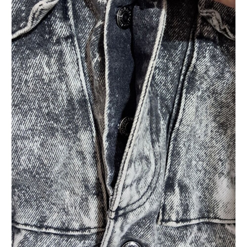 Vintage Levis Jean Jacket Acid Wash Black Denim Size L 1980s Epaulets Cropped - Picture 8 of 13